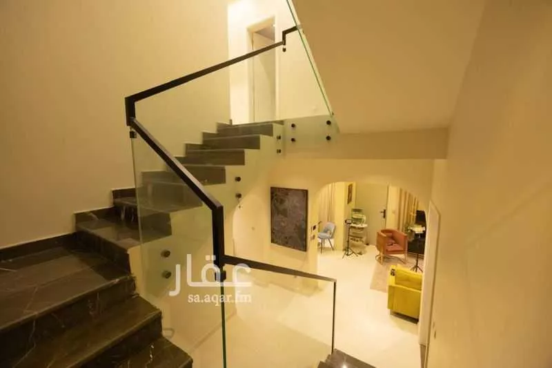 فيلا 7 غرف في النرجس 8
