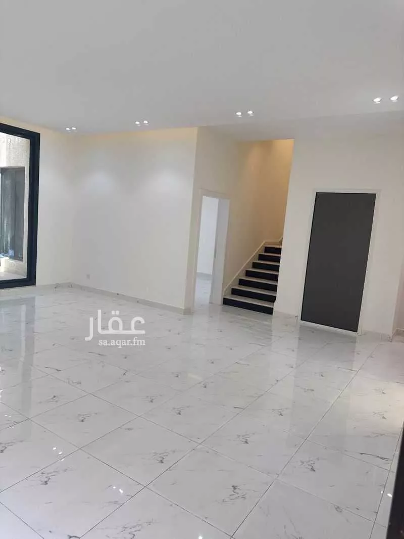 7 bedroom villa in Al Aridh 7