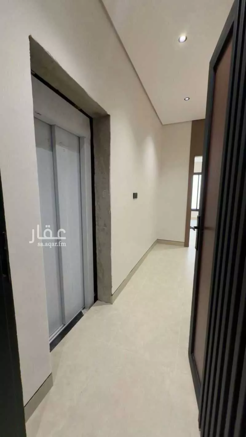 4 bedroom villa in Riyadh 9