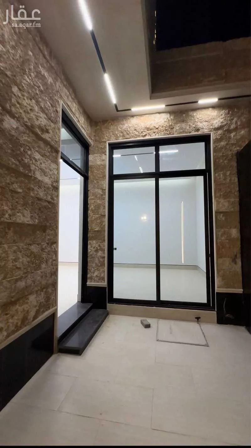 9 bedroom villa in Ash Sharq 4