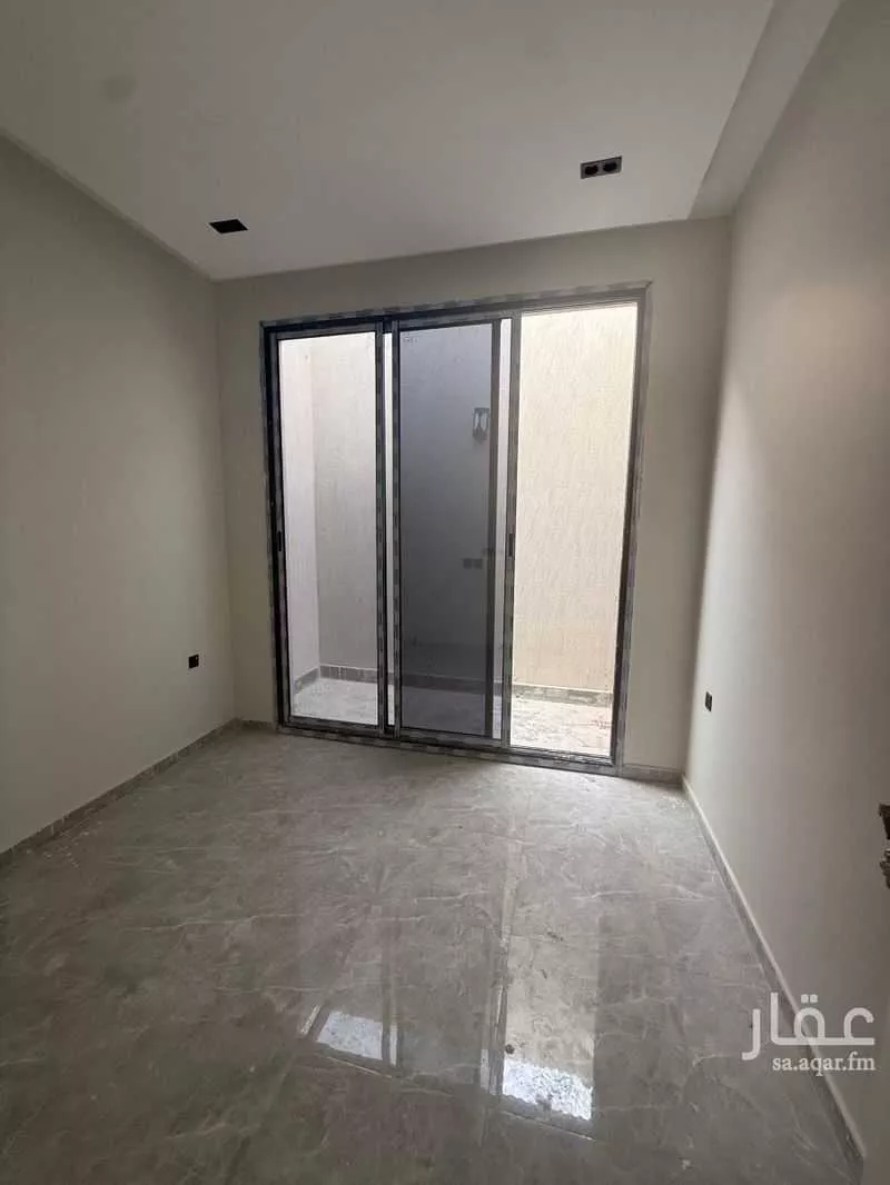 5 bedroom villa in King Faisal 11