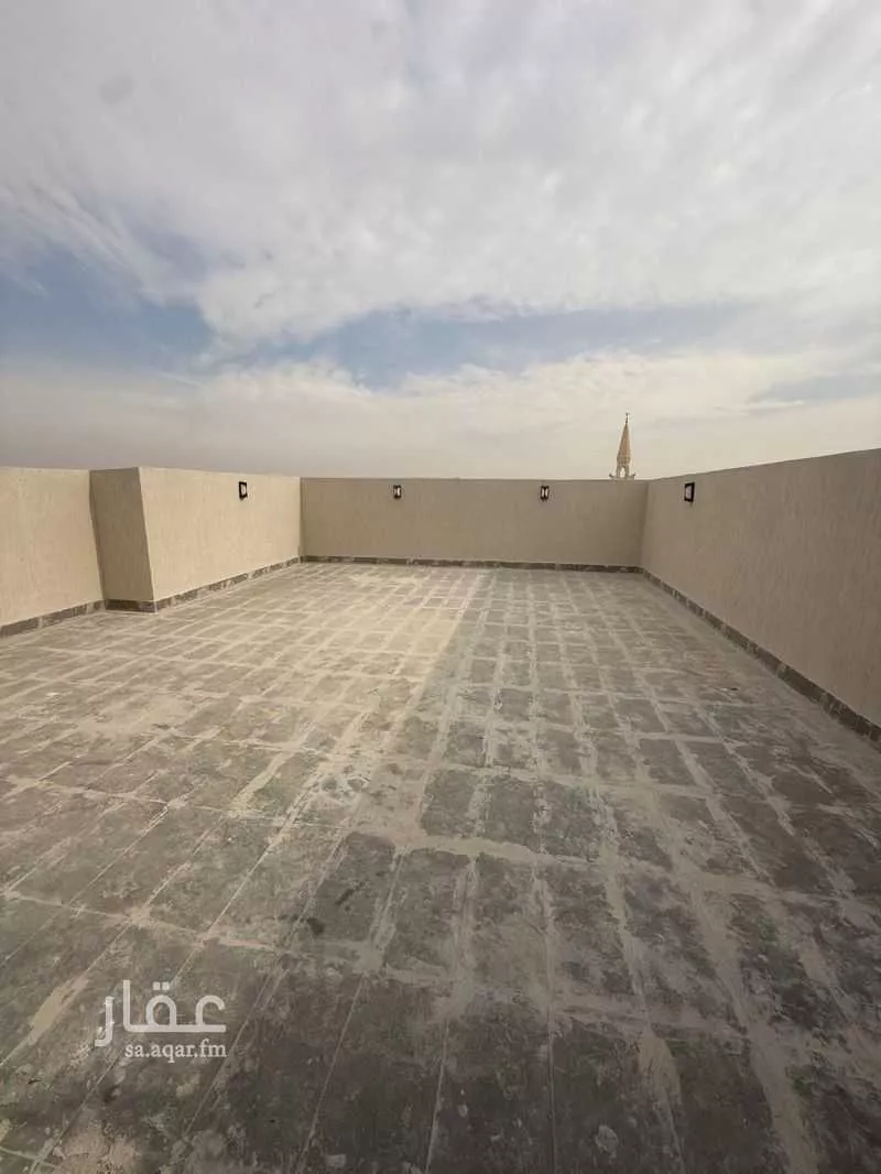 5 bedroom villa in King Faisal 12