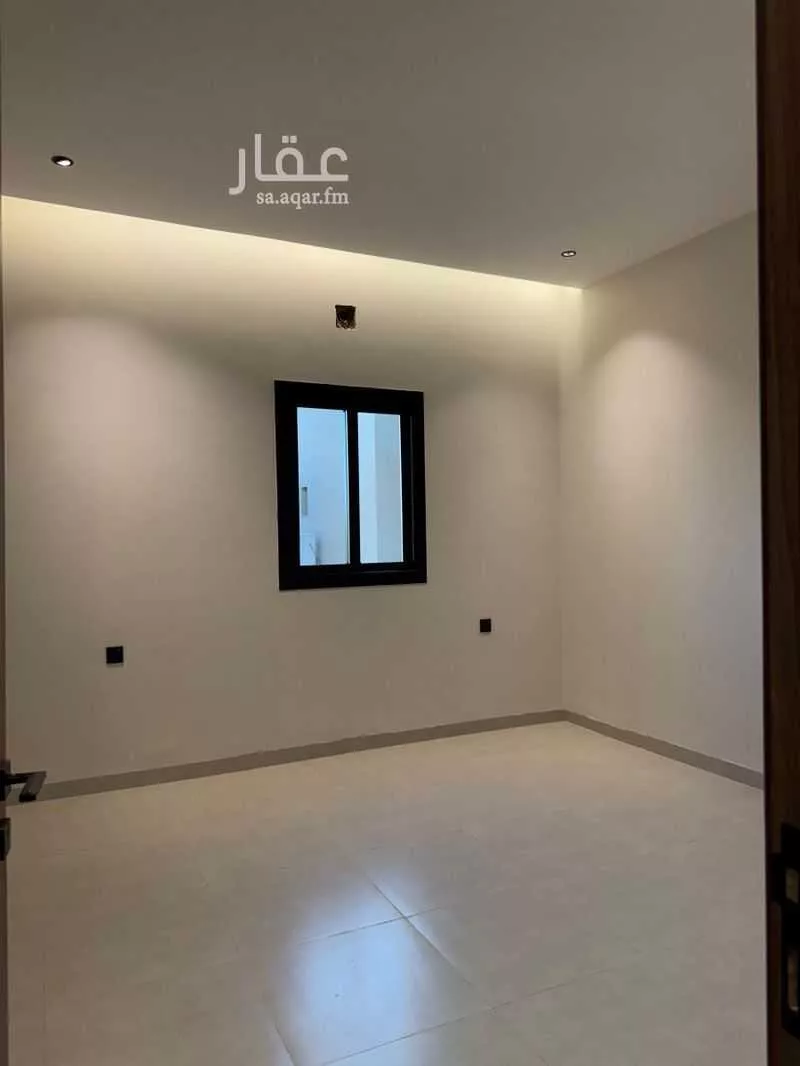 فيلا 4 غرف في العارض 17