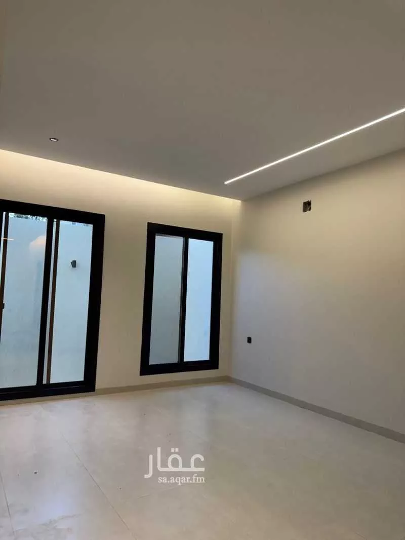فيلا 4 غرف في العارض 8