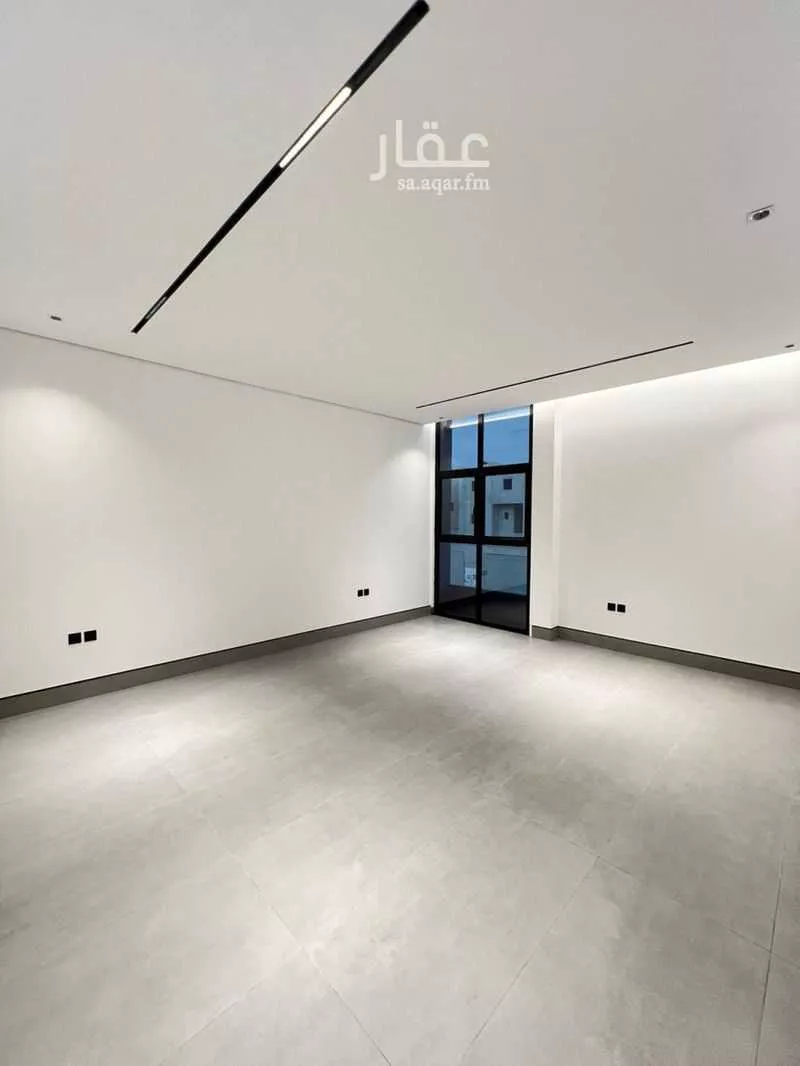 فيلا 4 غرف في العارض 12