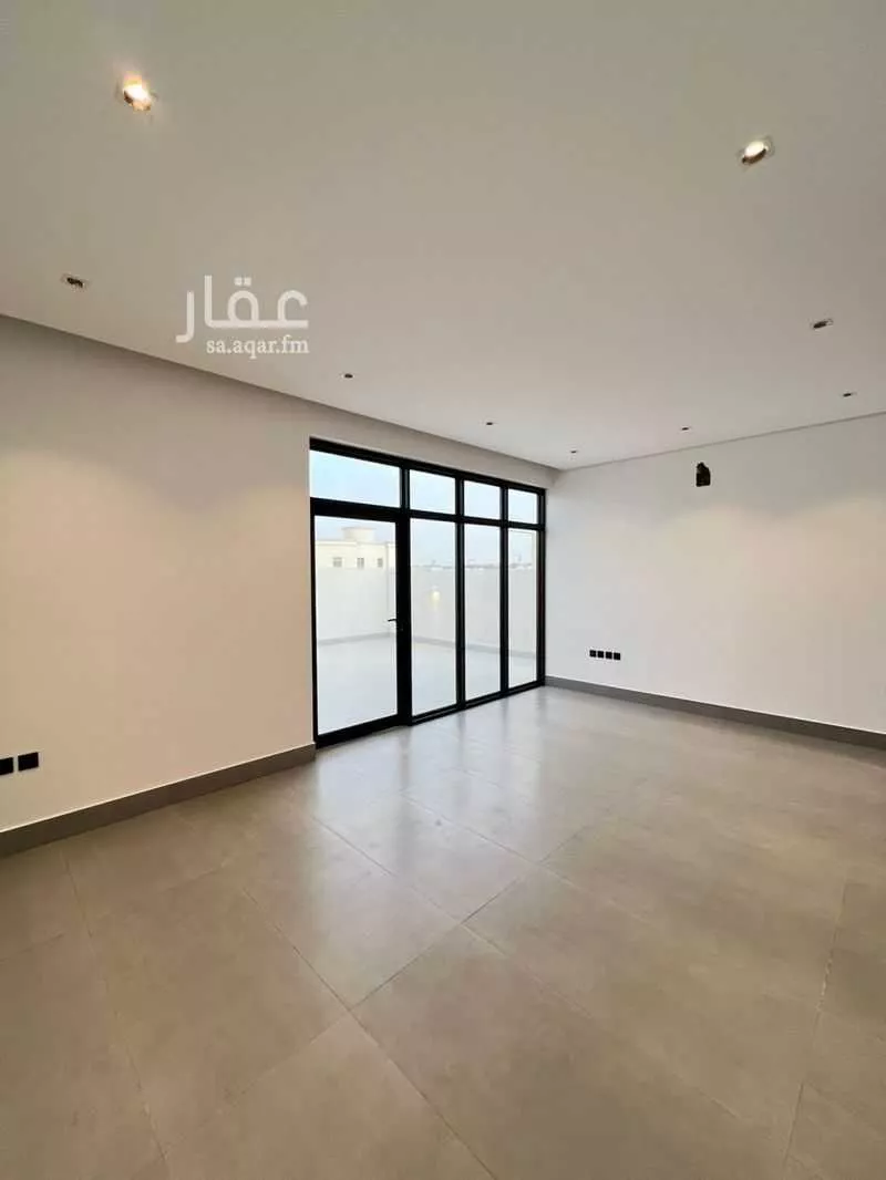 فيلا 4 غرف في العارض 14