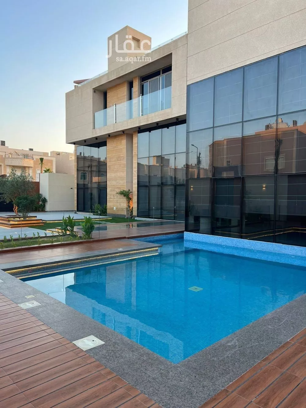 6 bedroom villa in Al Rabie 8