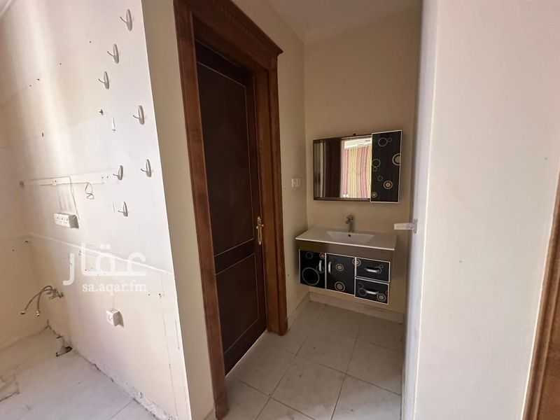 5 bedroom villa in Al Yasmin, Riyadh 17