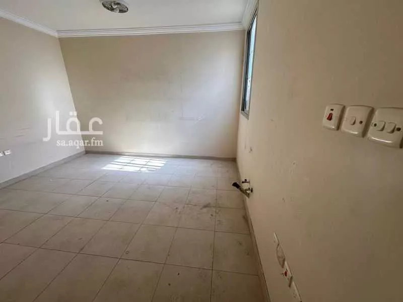 فيلا 5 غرف في الياسمين 18
