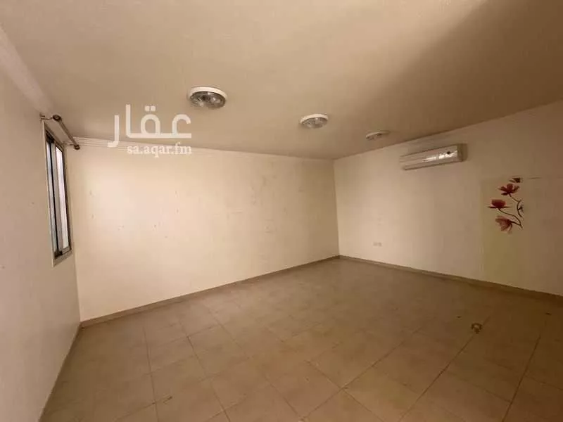 فيلا 5 غرف في الياسمين 25