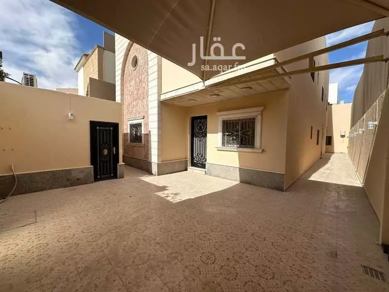 فيلا 5 غرف في الياسمين 26