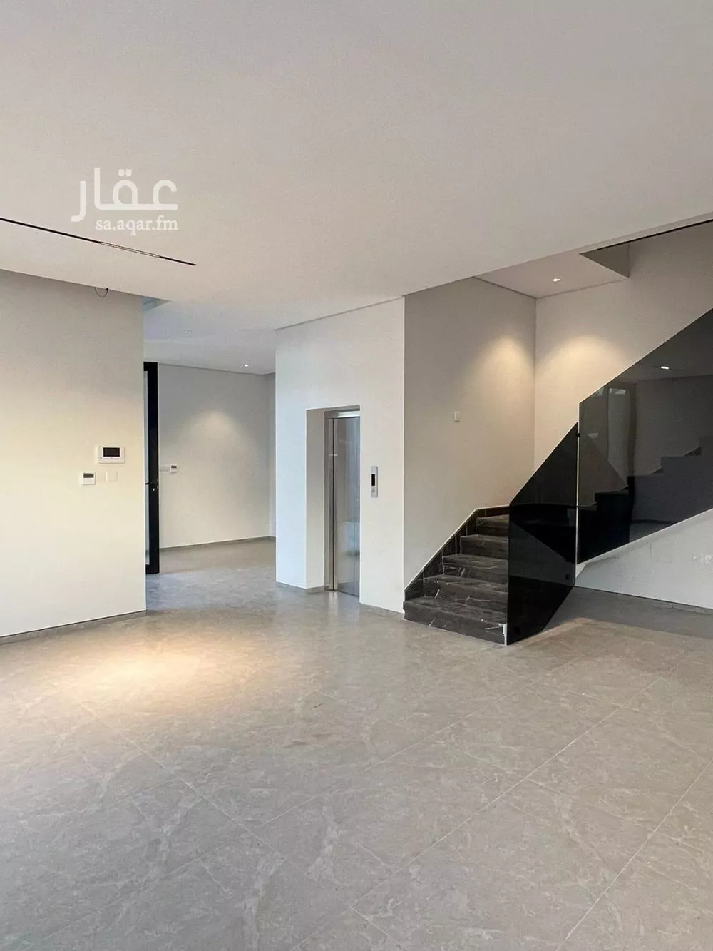 4 bedroom villa in Al Aridh 10