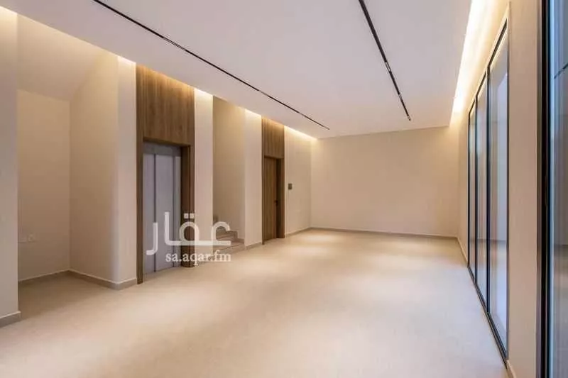 5 bedroom villa in Al Aridh 5