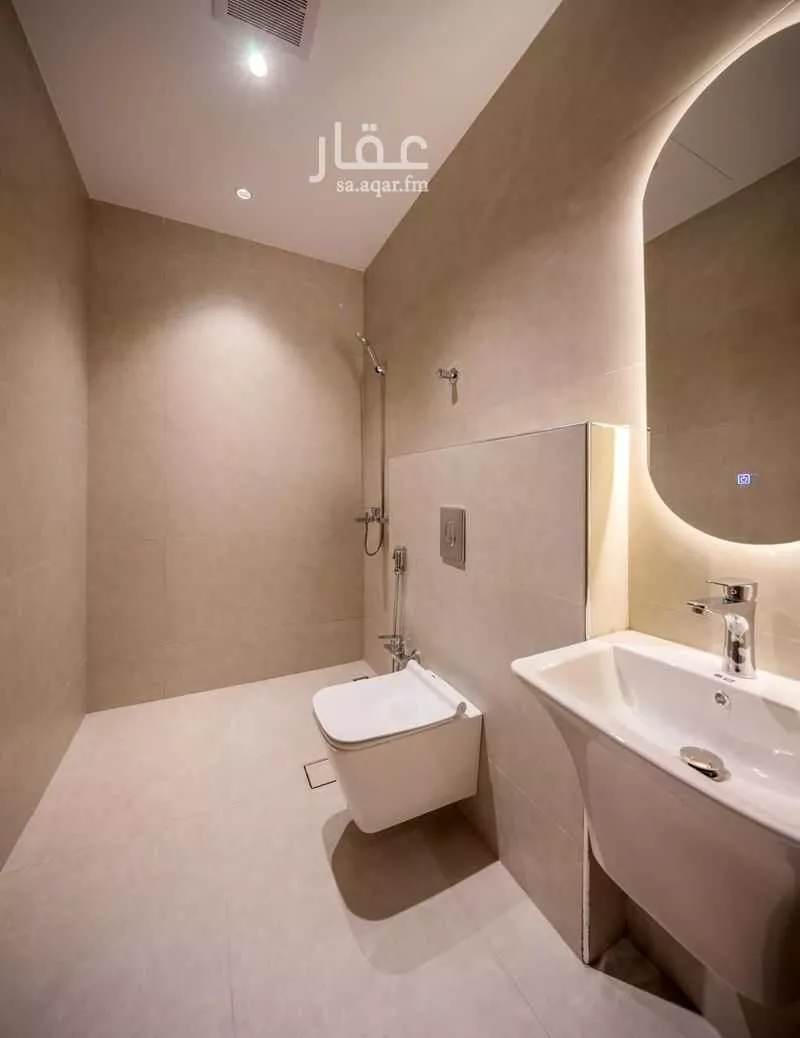 5 bedroom villa in Al Aridh 6