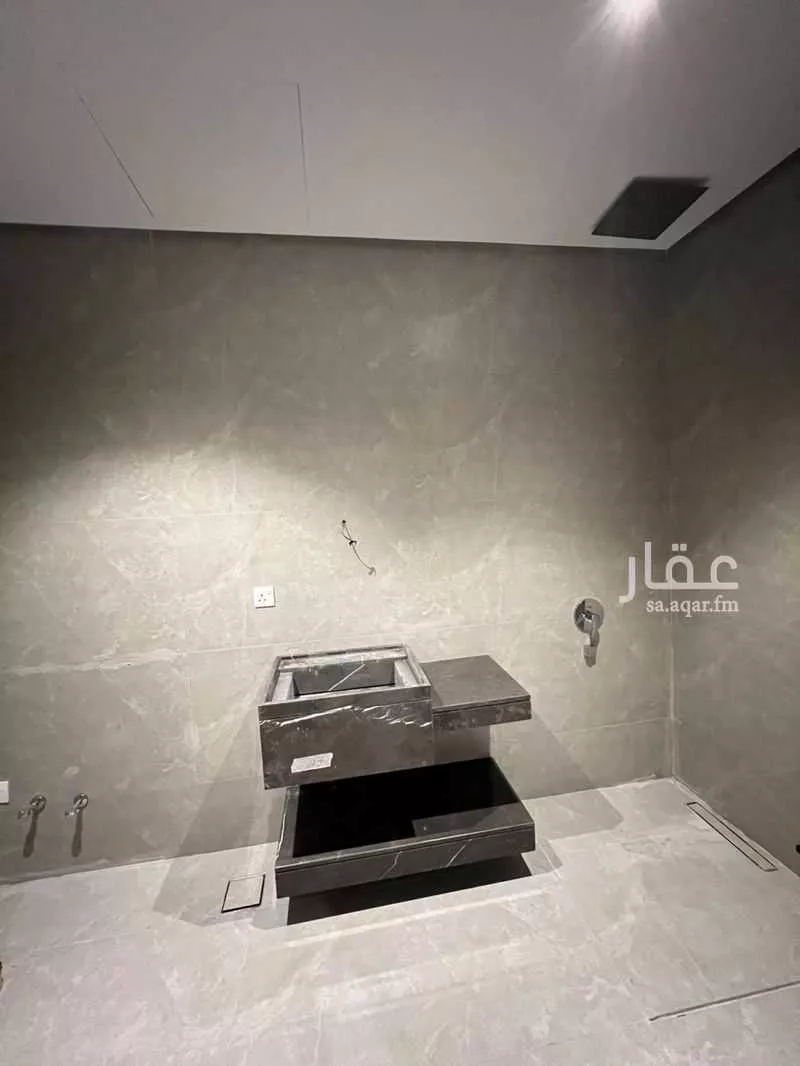 4 bedroom villa in Al Aridh 8