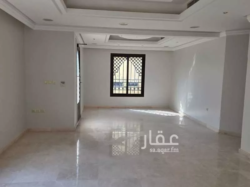 فيلا 5 غرف في الوادي 12