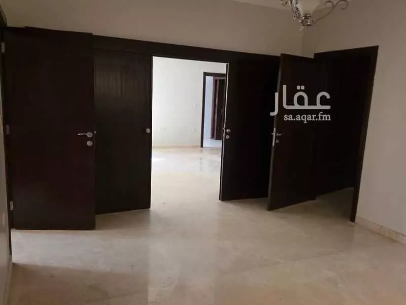 فيلا 5 غرف في الوادي 14