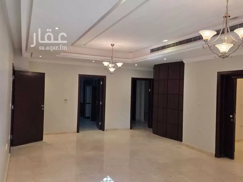فيلا 5 غرف في الوادي 25