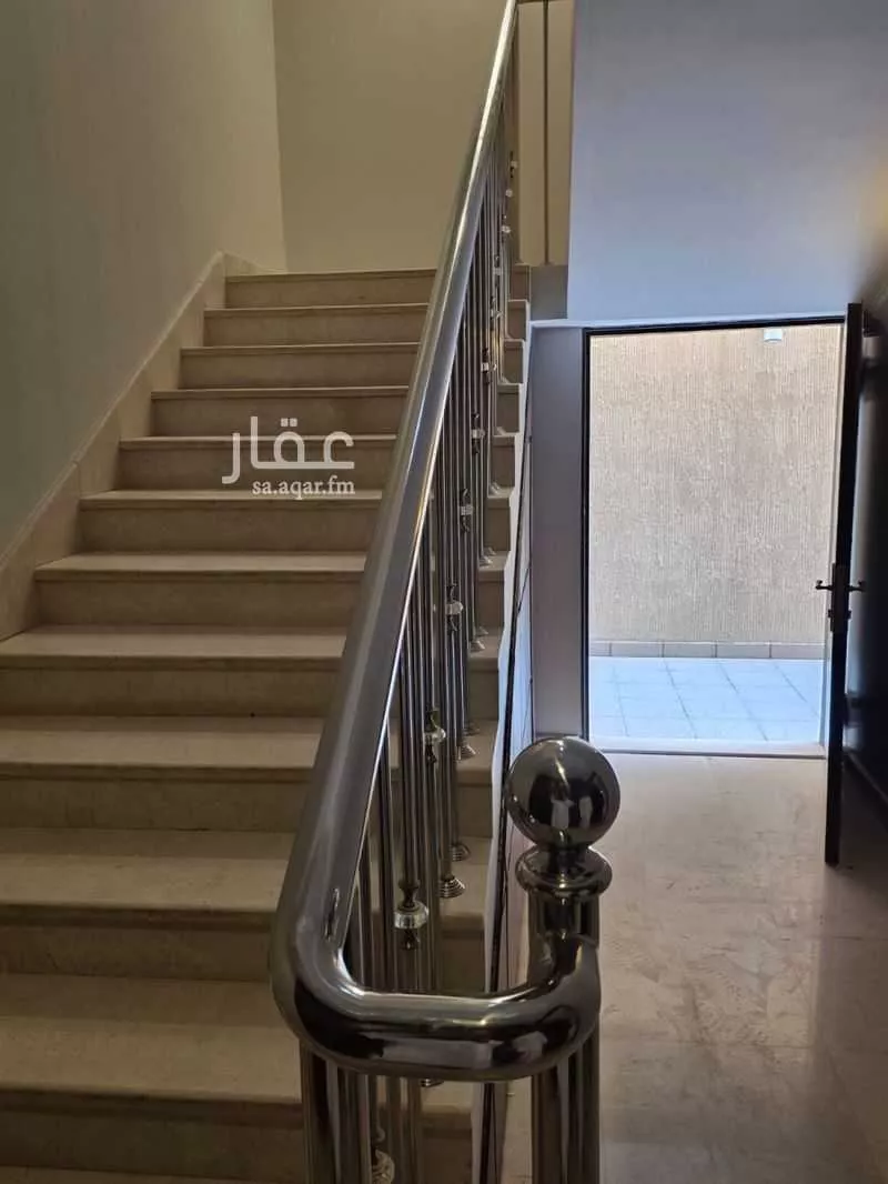 فيلا 5 غرف في الوادي 28