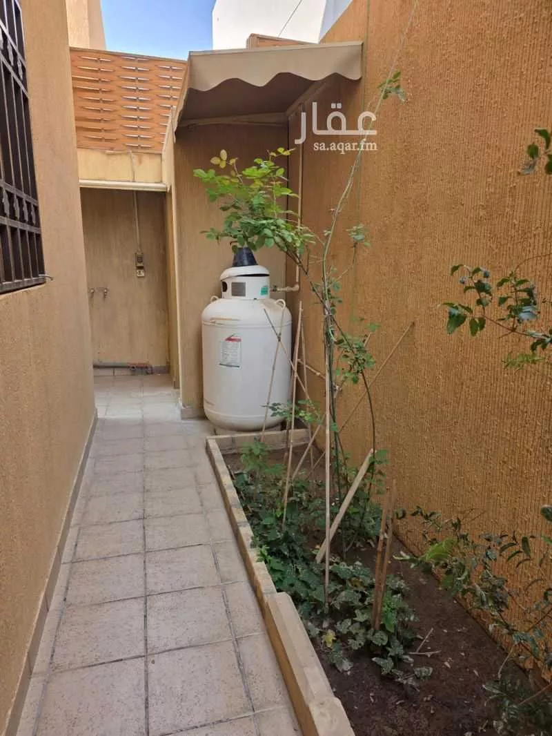 فيلا 5 غرف في الوادي 9