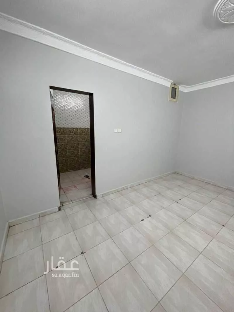 شقة 3 غرف في بطحاء قريش 7