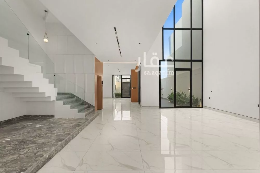 5 bedroom villa in Al Narjis 3