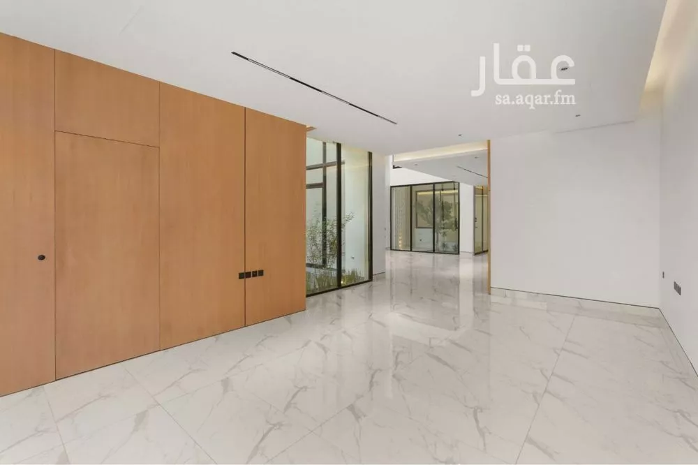 5 bedroom villa in Al Narjis 8