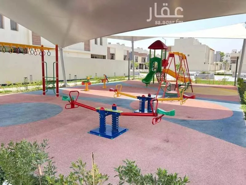 5 bedroom villa in Al Munsiyah 5