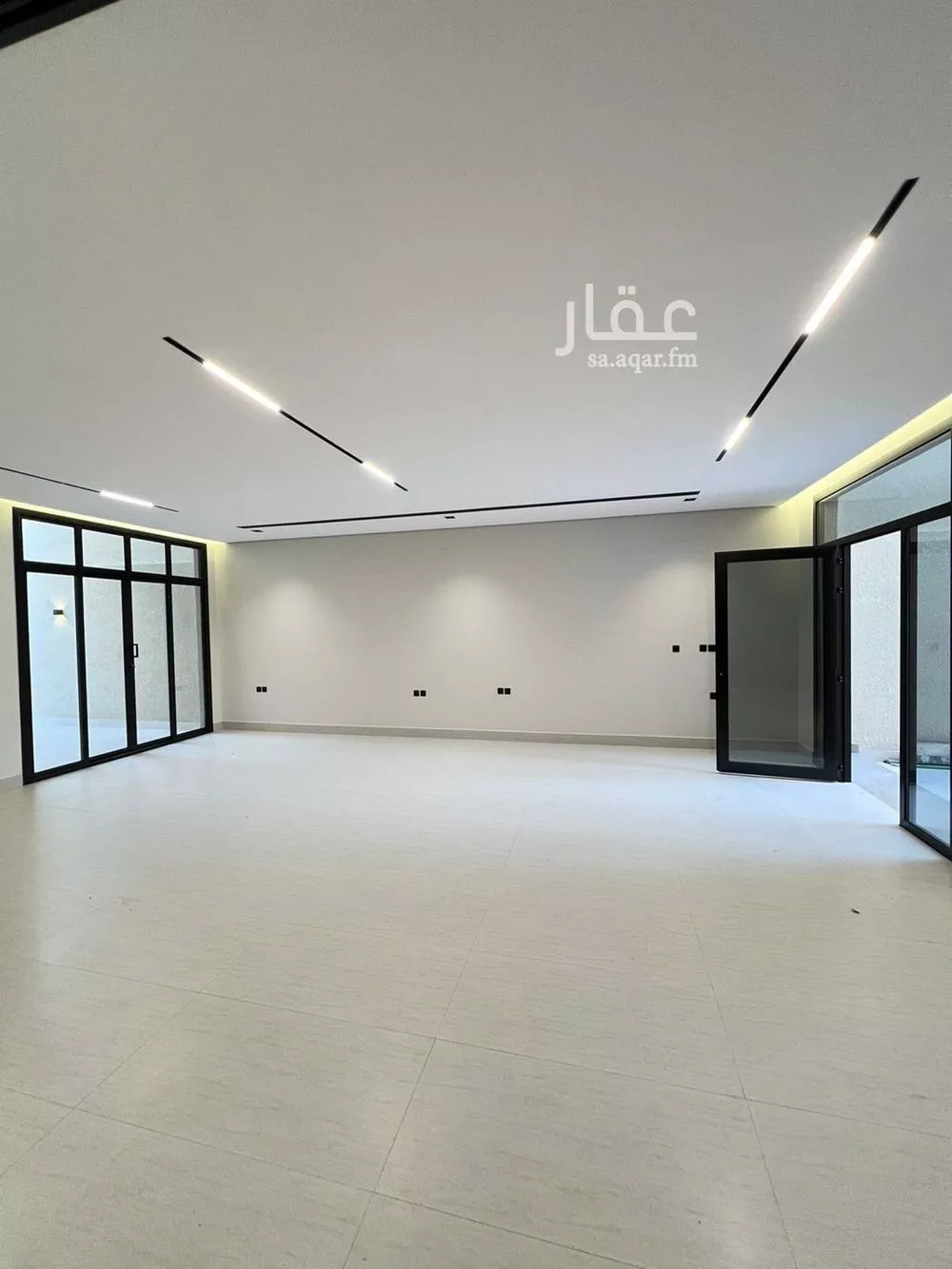 5 bedroom villa in Al Narjis 6