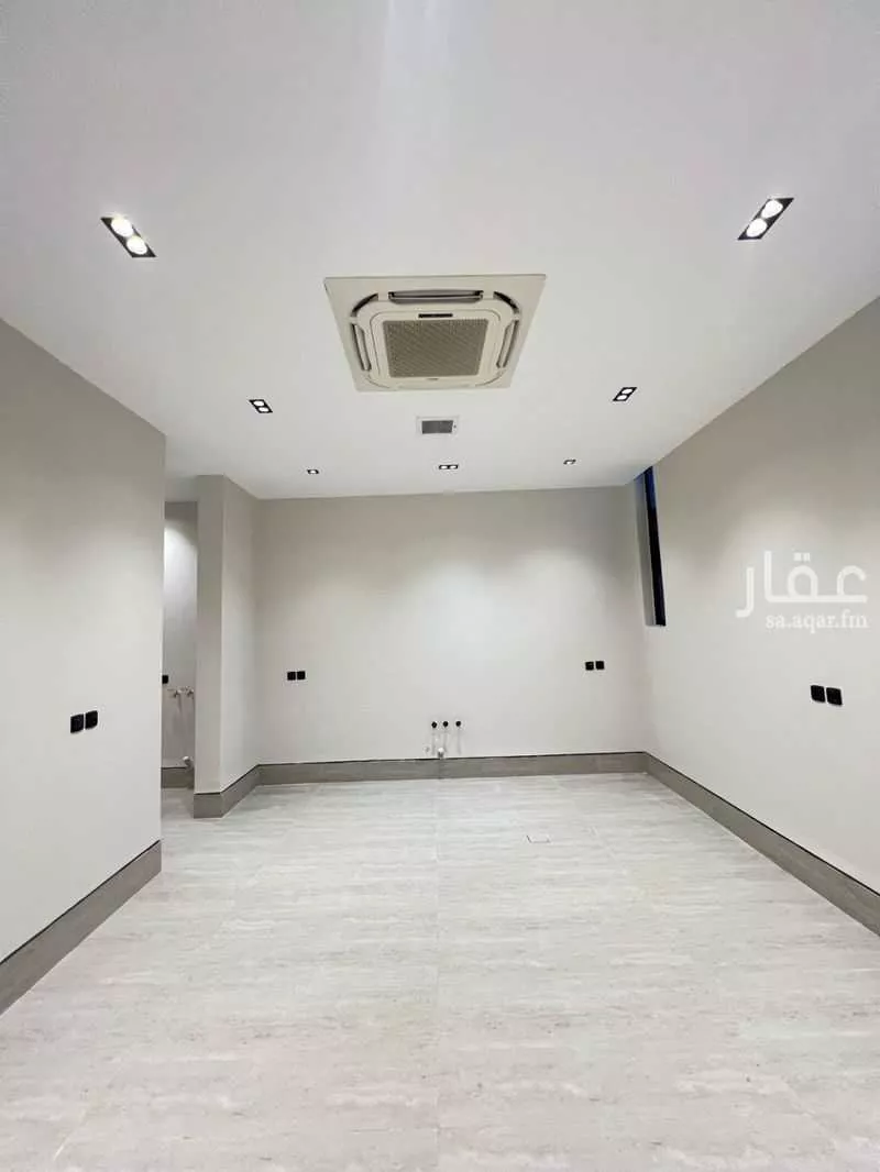 5 bedroom villa in Al Aridh 7