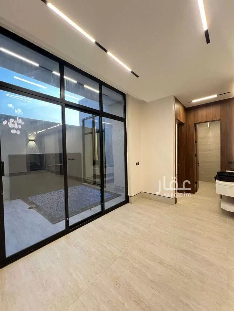 5 bedroom villa in Al Aridh 10