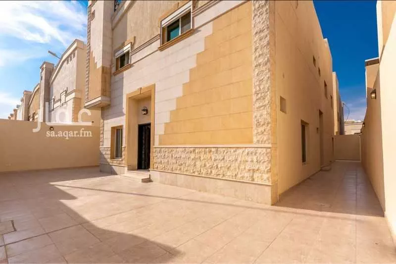 فيلا 8 غرف في الربيع 2