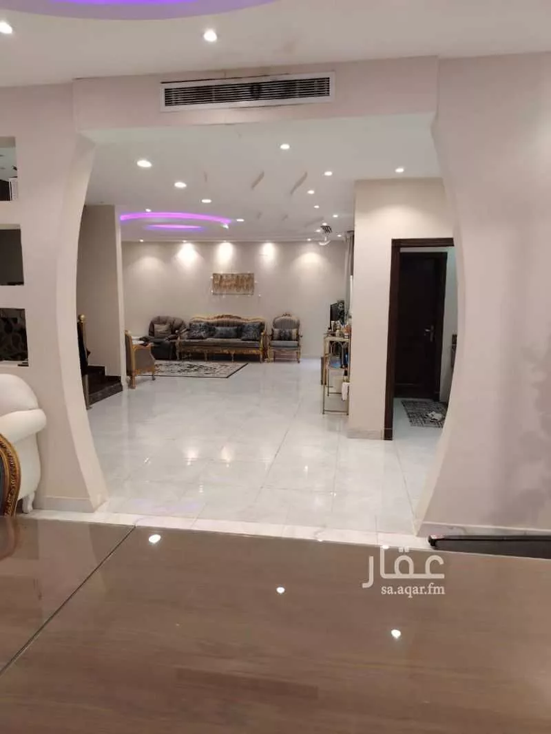 7 bedroom apartment in Al Narjis 3