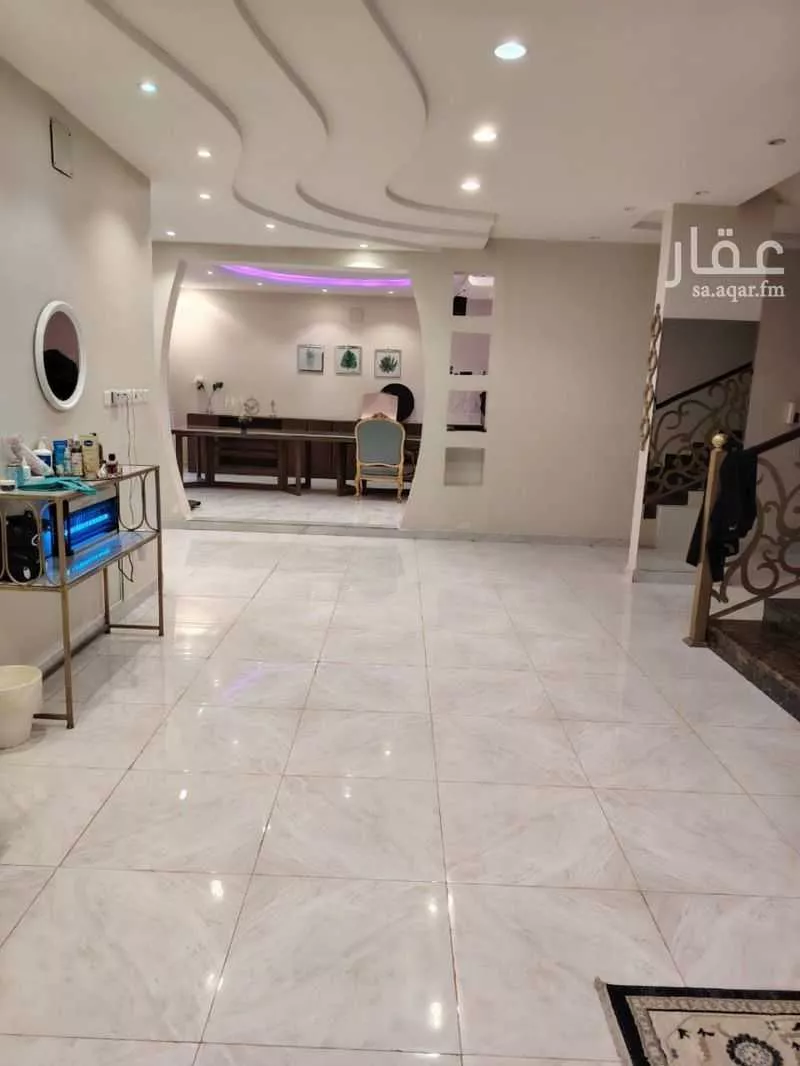 7 bedroom apartment in Al Narjis 8