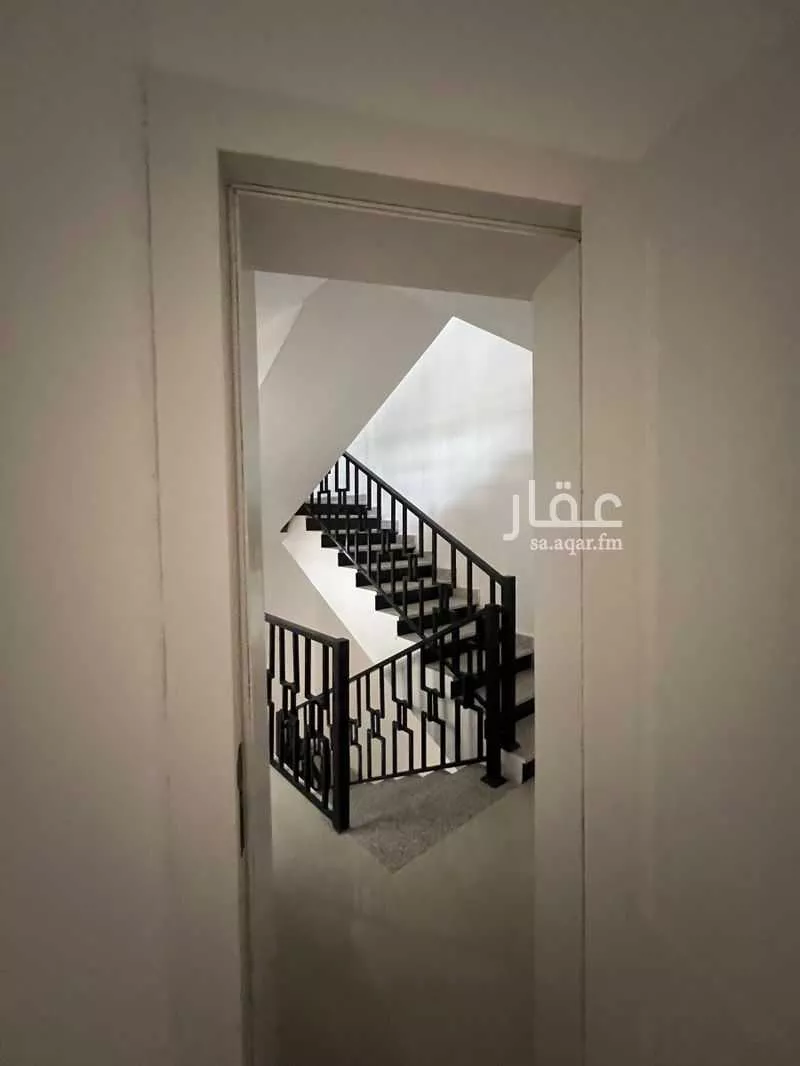 4 bedroom villa in Dhahrat Laban, Riyadh 9