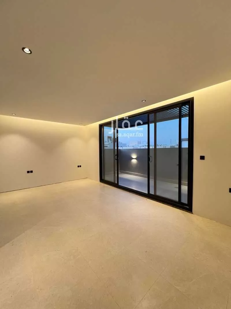 5 bedroom villa in Al Aridh 12