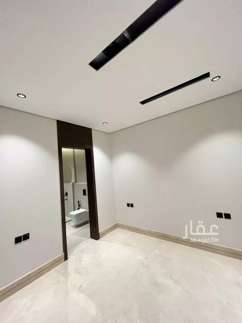 5 bedroom villa in Al Aridh 13
