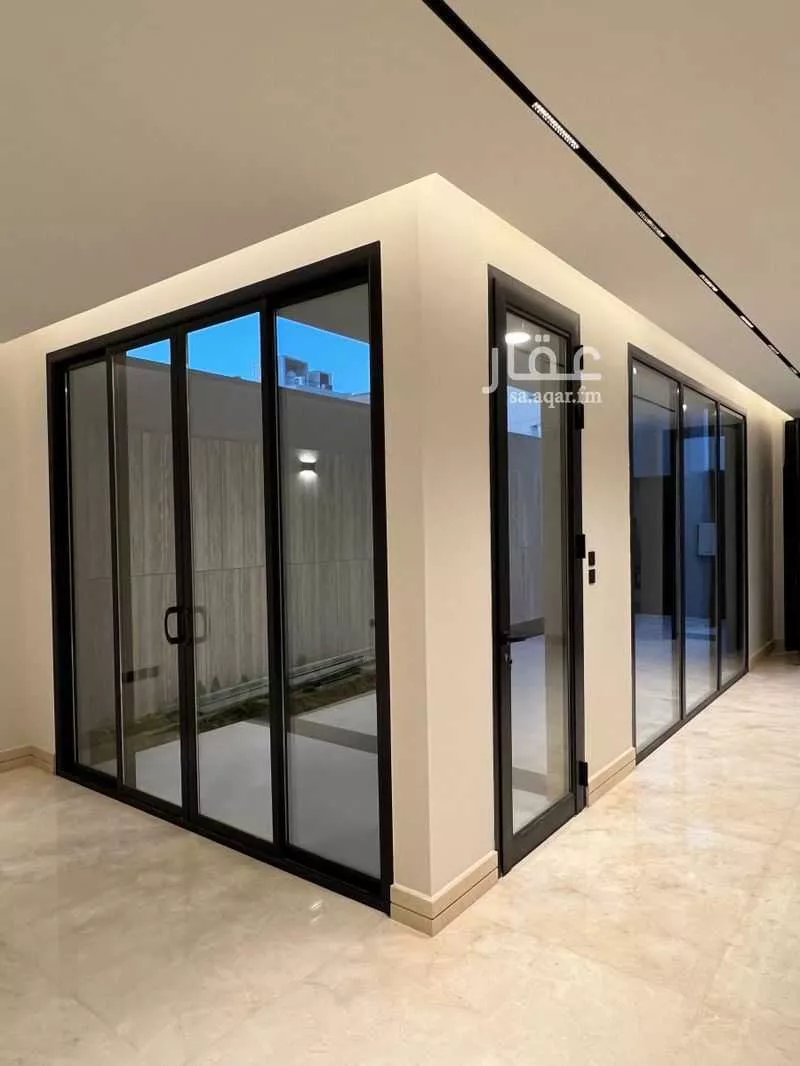5 bedroom villa in Al Aridh 5