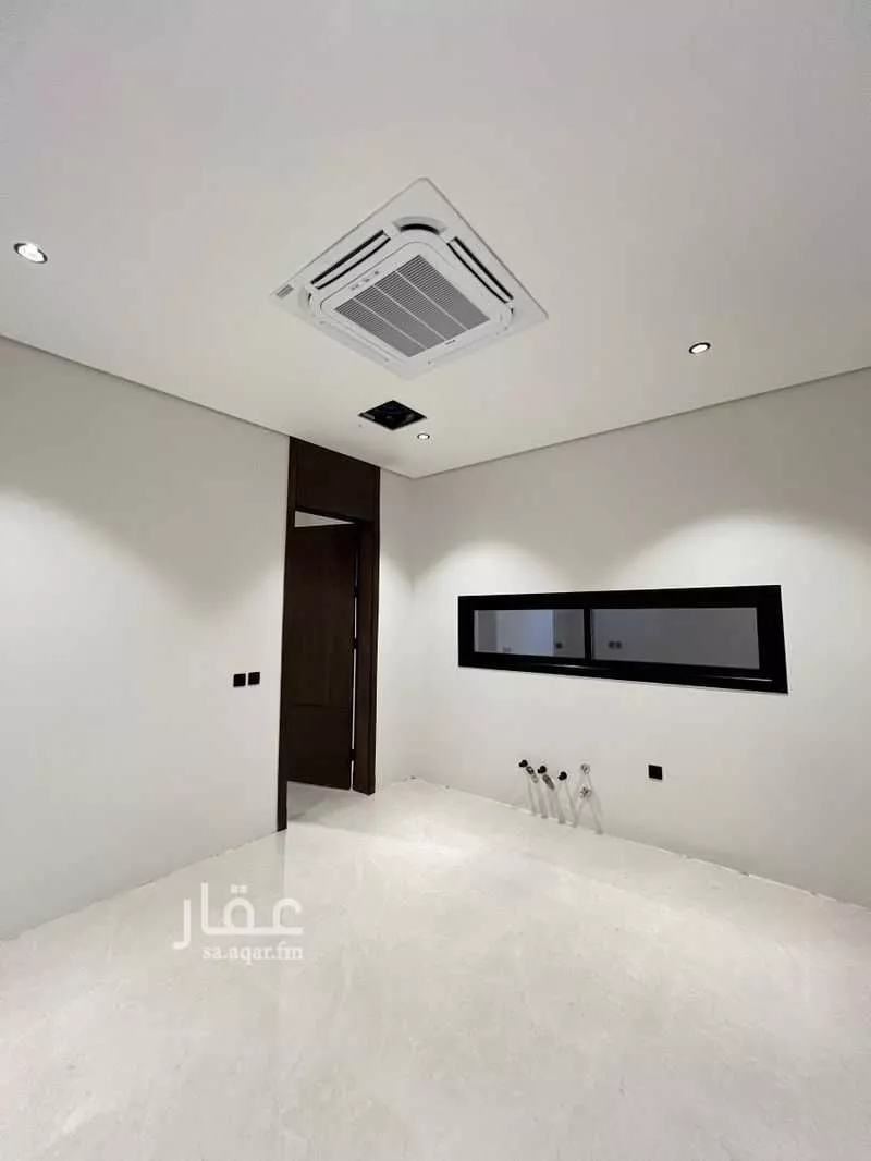 5 bedroom villa in Al Aridh 7