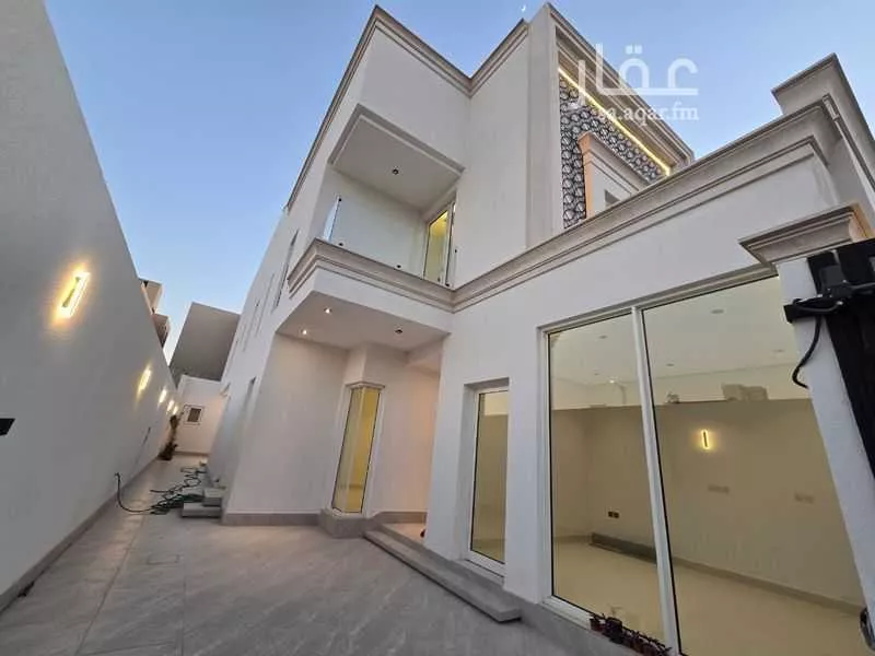 10 bedroom villa in Al Aridh 3