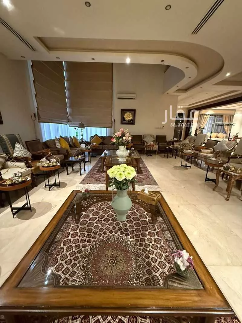 6 bedroom villa in Al Rabie 6