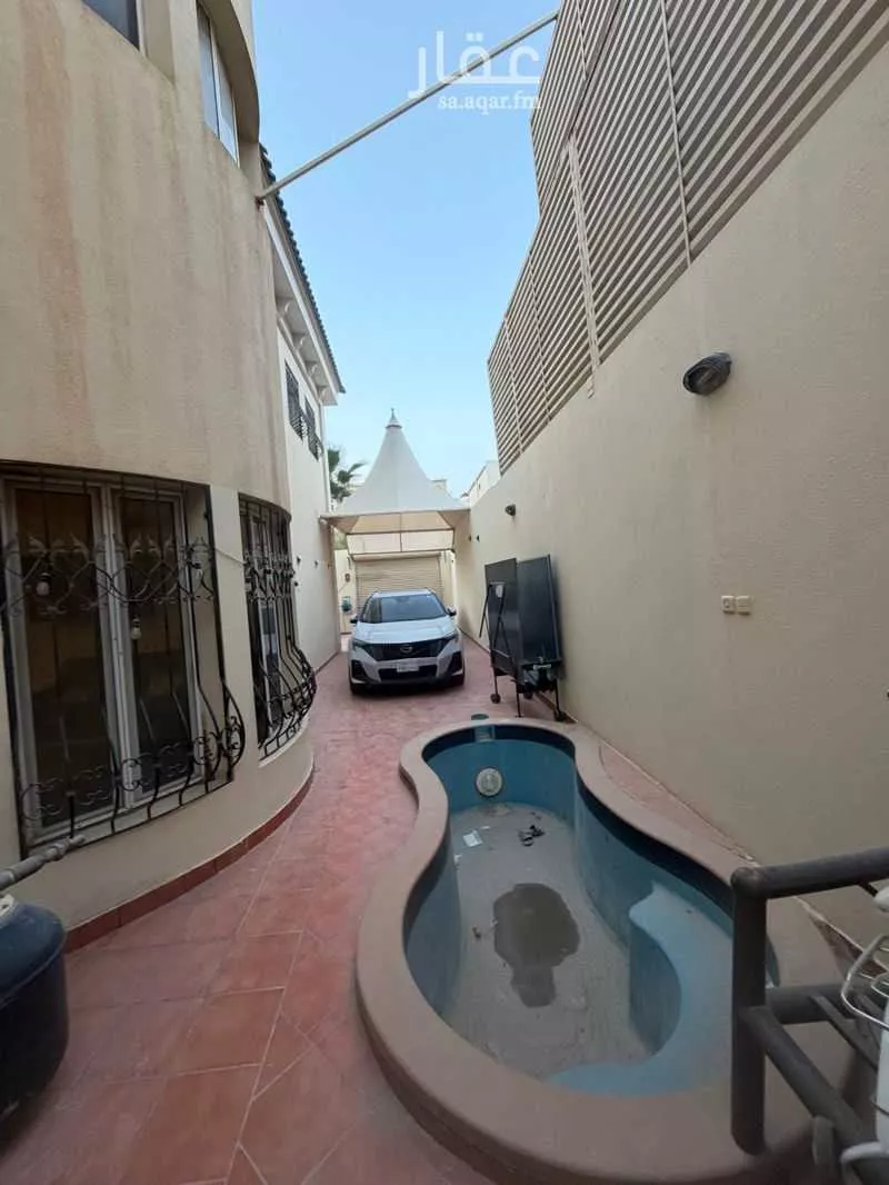 7 bedroom villa in Al Yasmin 11