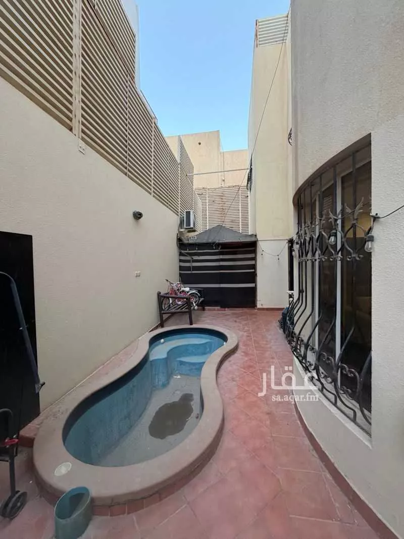7 bedroom villa in Al Yasmin 12