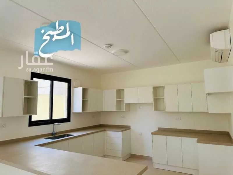 4 bedroom villa in Al Munsiyah 8