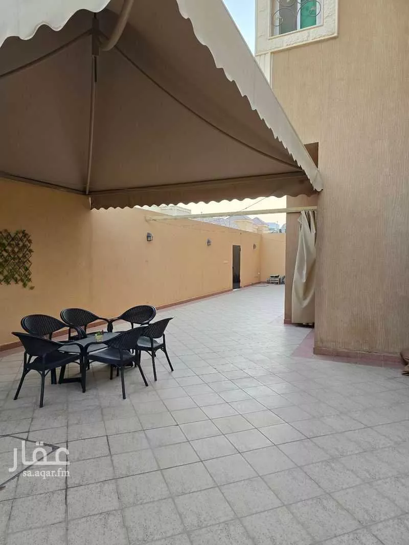 5 bedroom villa in Al Rabie 4