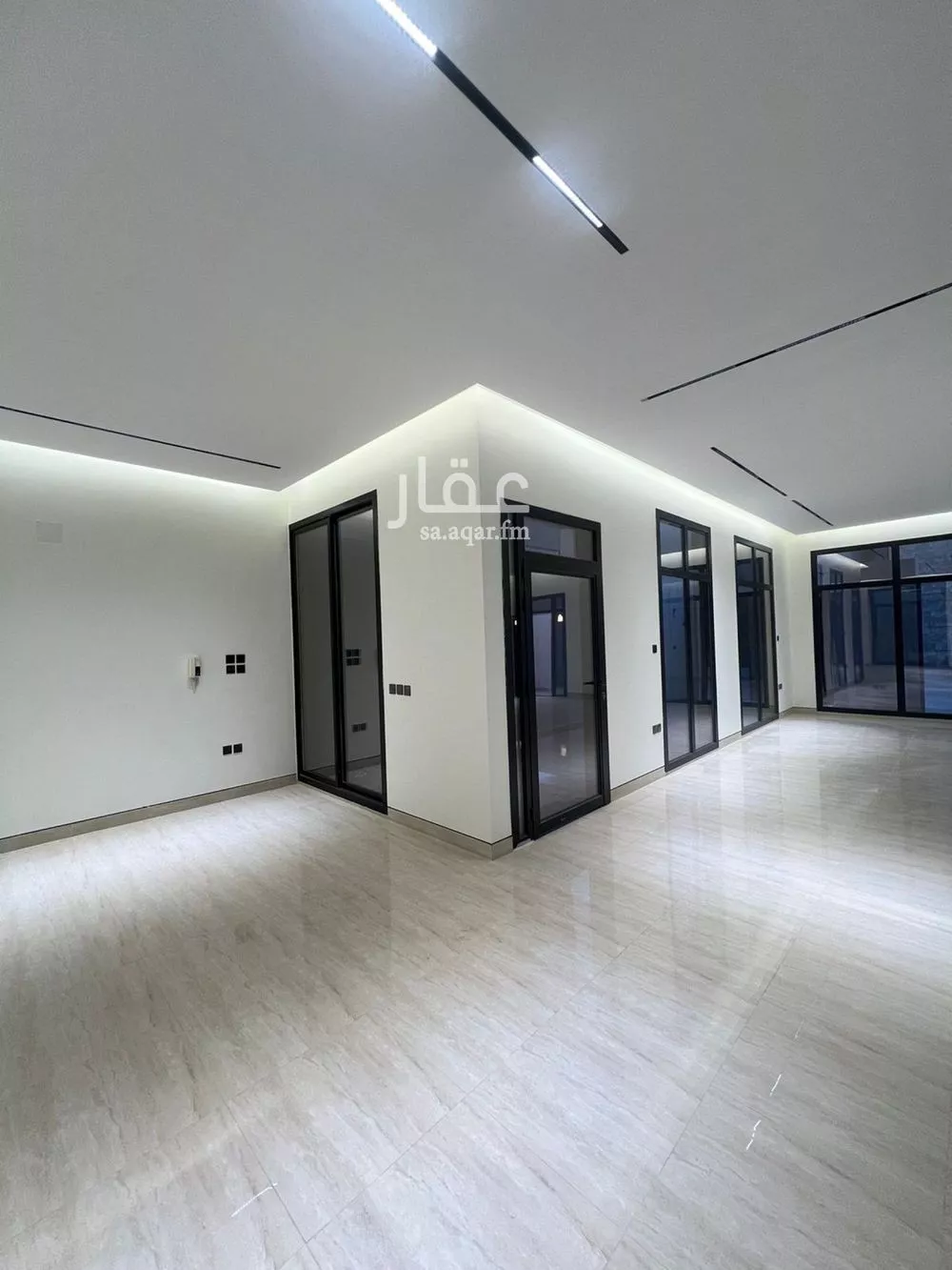 5 bedroom villa in Al Narjis 5