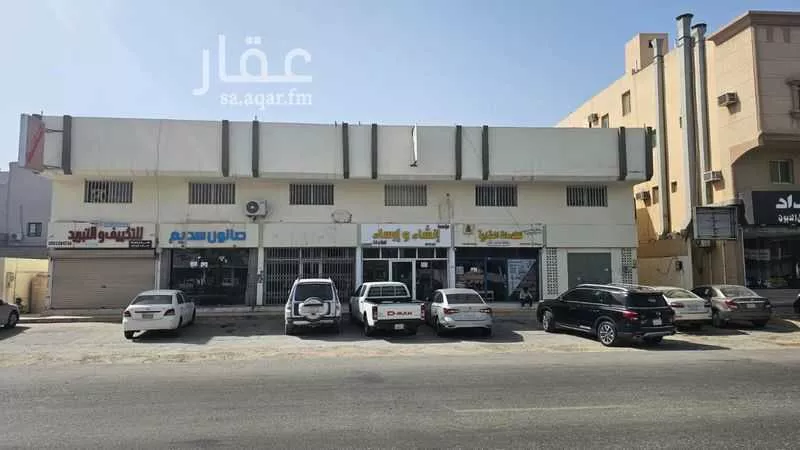 14 bedroom building in Uhud, Eastern Province