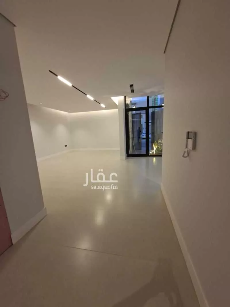 5 bedroom villa in Al Malqa 17