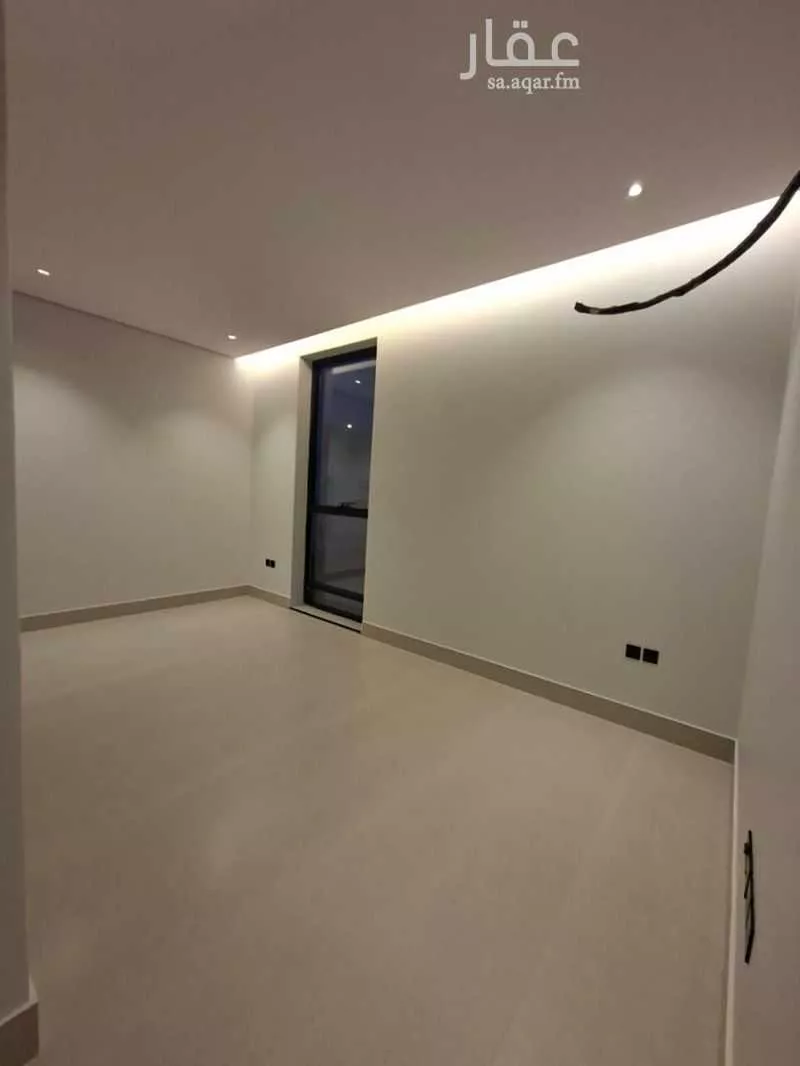5 bedroom villa in Al Malqa 26