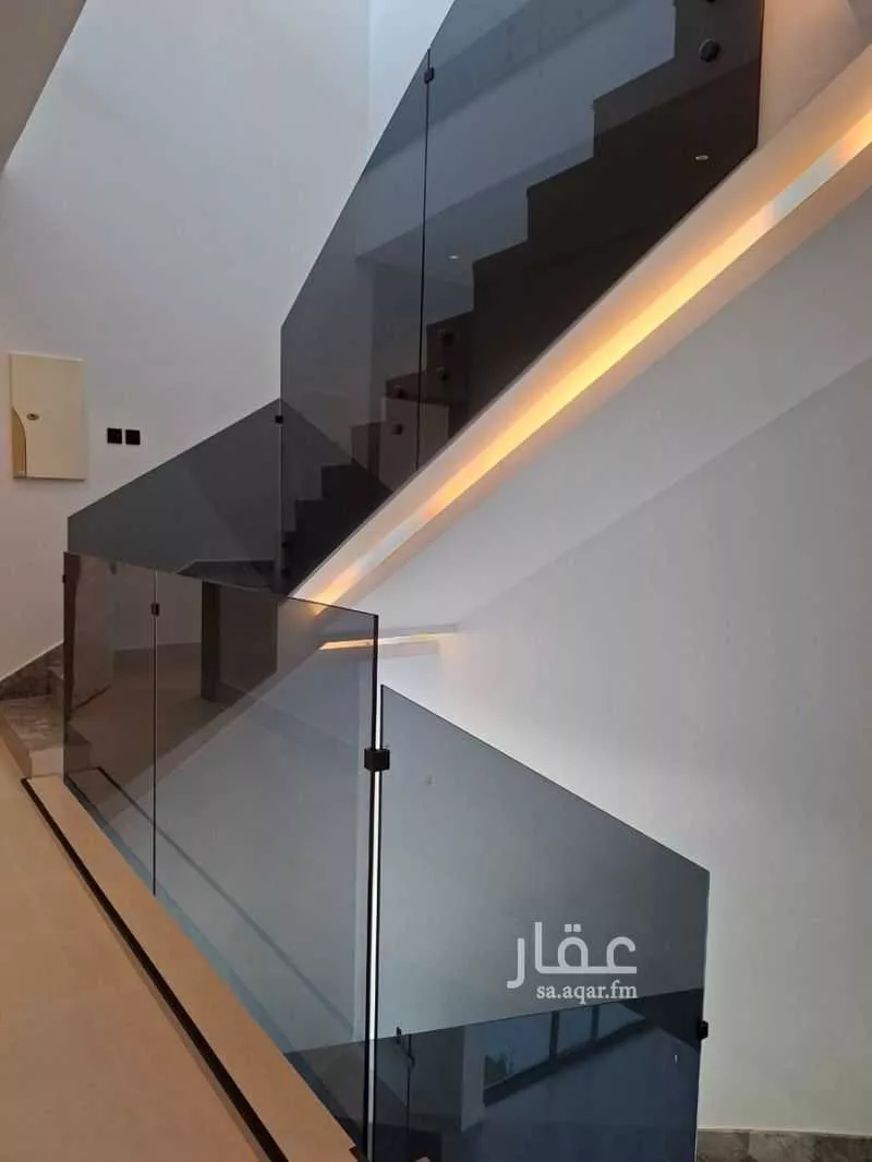 5 bedroom villa in Al Malqa 5